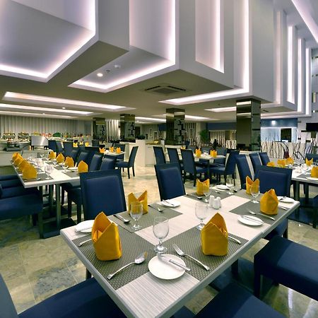 Tjokro Hotel Pekanbaru Exterior foto